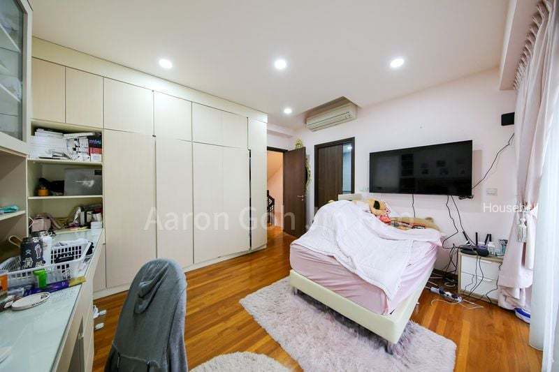 Springside Avenue, S$ 5,900,000, 3,733 sqft, Landed - Corner Terrace