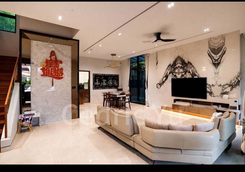 8 Bed Bungalow (Landed) for Sale in  Lengkong Empat(1)