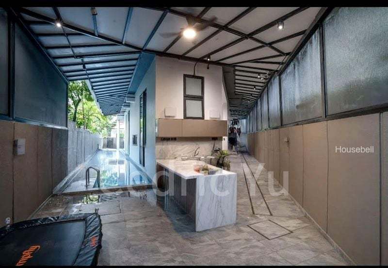 8 Bed Bungalow (Landed) for Sale in  Lengkong Empat(5)