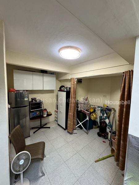 Lakeside Tower, S$ 2,200 /mo, 400 sqft, Condos - Apartment