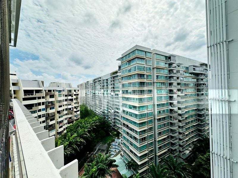 The Lakefront Residences(3)