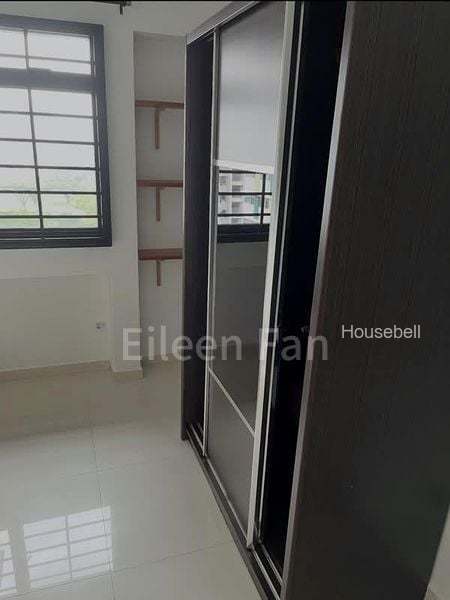 60 Teban Gardens Road, S$ 900 /mo, 150 sqft, HDB - 5 A