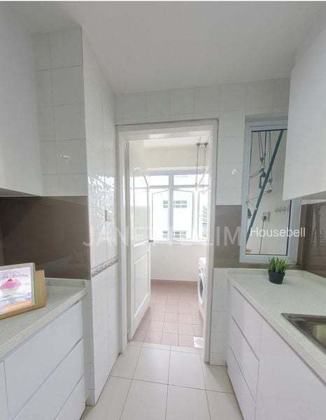 3 Bed Condo for Sale in  Hillview 128, S$ 1,780,000, 1,044 sqft, Condos - Condominium