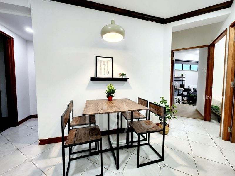 ORCHID PARK CONDOMINIUM, S$ 1,230 /mo, 130 sqft, Condos - Condominium