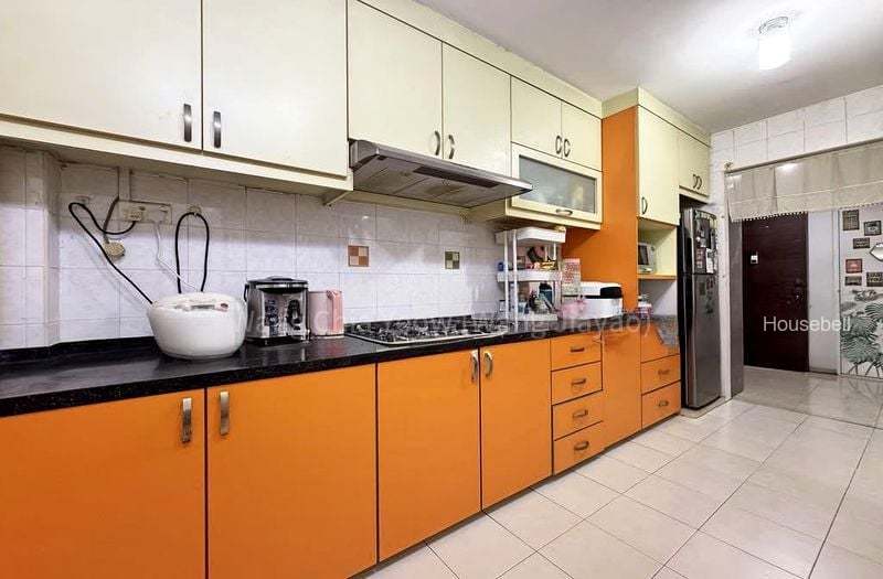 272B Jurong West Street 24(3)