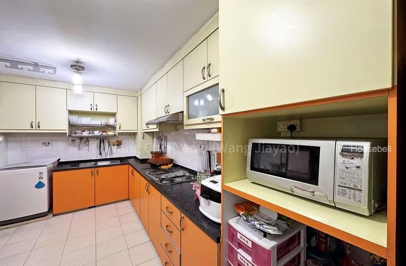 272B Jurong West Street 24(4)