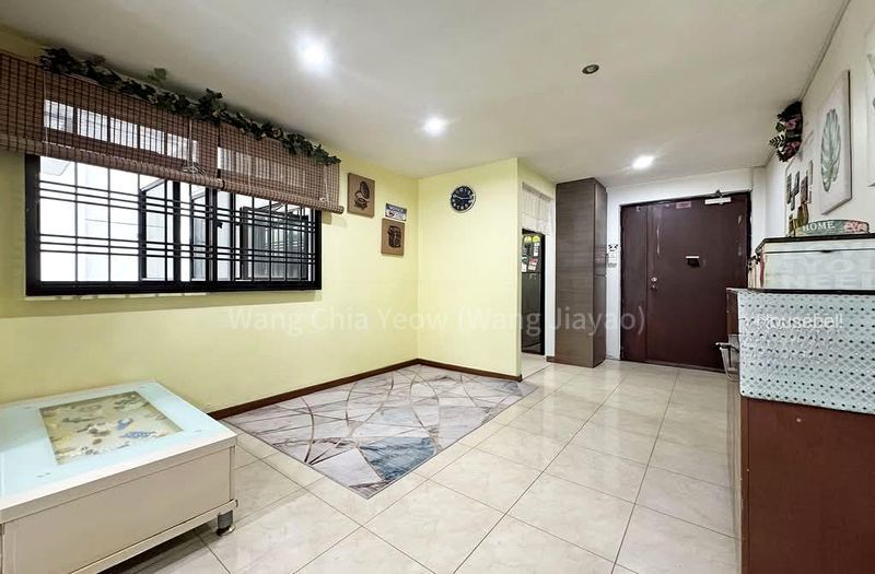 272B Jurong West Street 24, S$ 588,000, 1,206 sqft, HDB - 5 Generic