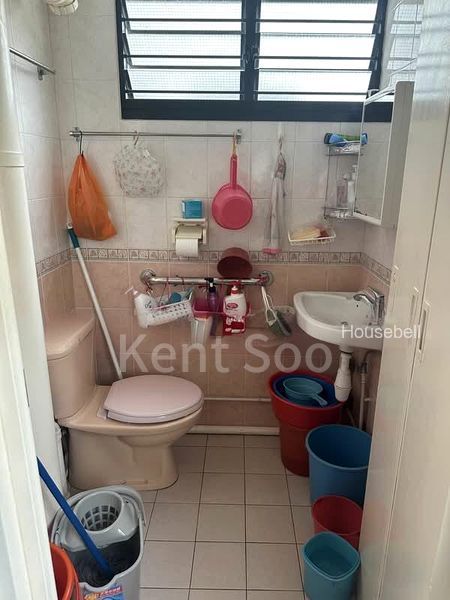 305 Clementi Avenue 4, S$ 1,388 /mo, 150 sqft, HDB - 3 A