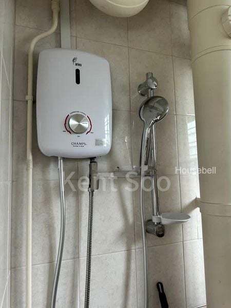 305 Clementi Avenue 4, S$ 1,388 /mo, 150 sqft, HDB - 3 A