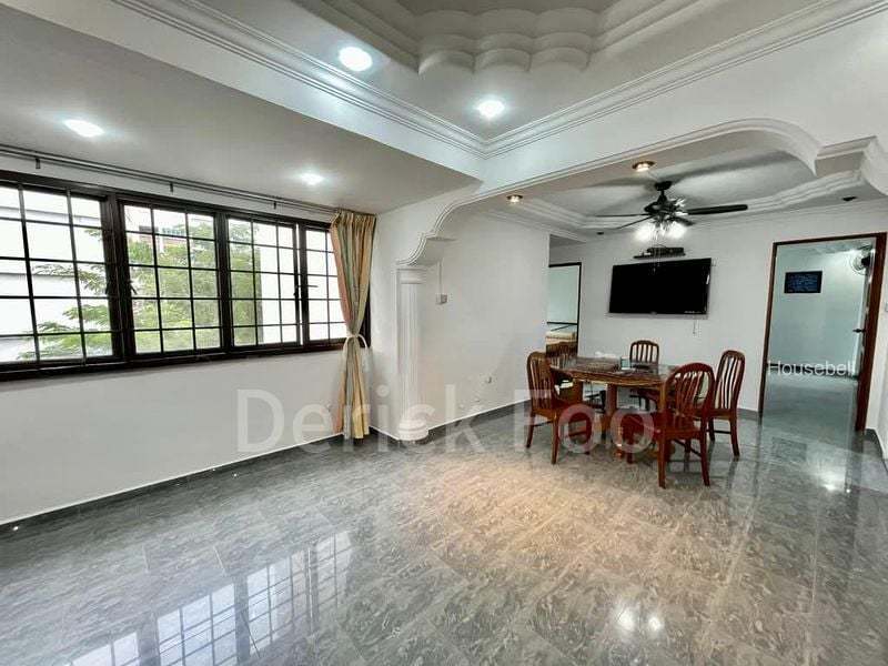 787E Woodlands Crescent