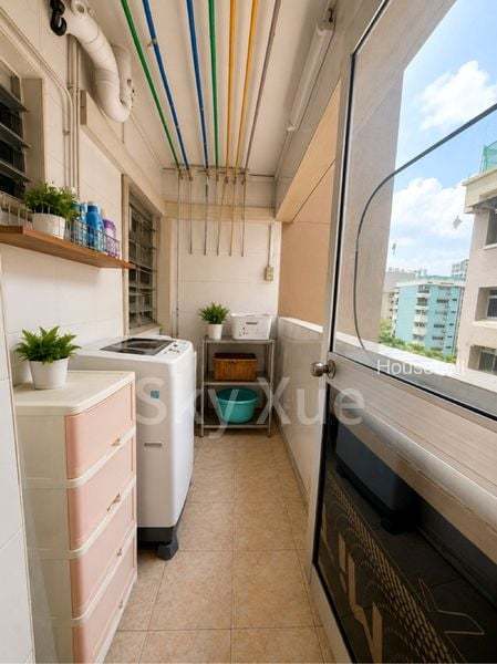 351 Woodlands Avenue 1, S$ 760,000, 1,302 sqft, HDB - 5 I