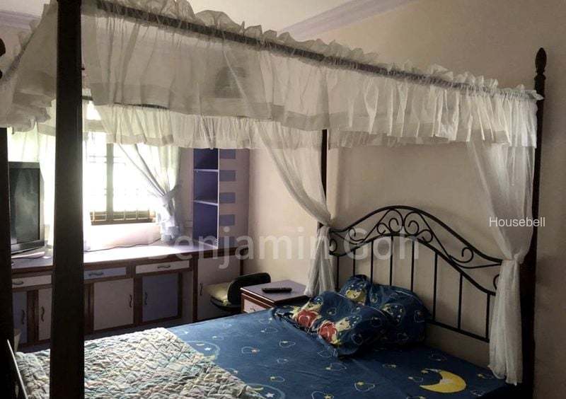 336 Sembawang Crescent(1)