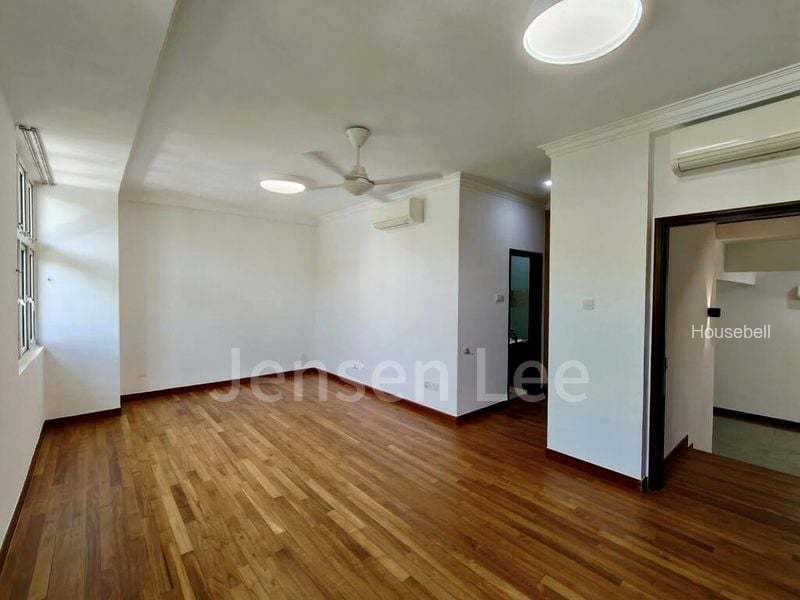 6 Bed Bungalow (Landed) for Rent in  Petir Road(2)