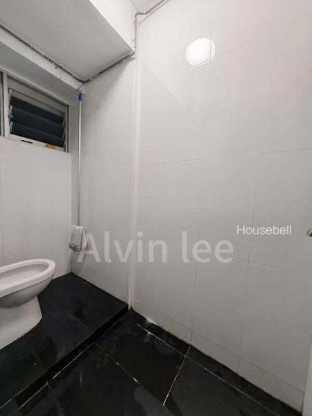 2 Room (2I) HDB for Sale in  172 Ang Mo Kio Avenue 4, S$ 349,000, 484 sqft, HDB - 2 I