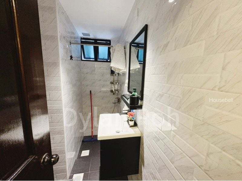 2 Bed Condo for Sale in  Hume Park I, S$ 1,600,000, 904 sqft, Condos - Condominium