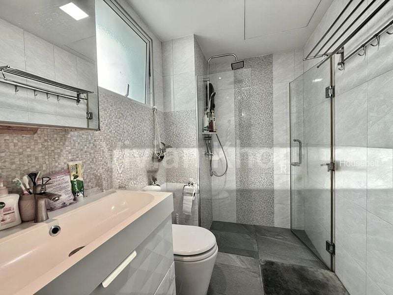 5 Bed Corner Terrace (Landed) for Sale in  Wenya, S$ 3,200,000, 2,299 sqft, Landed - Corner Terrace