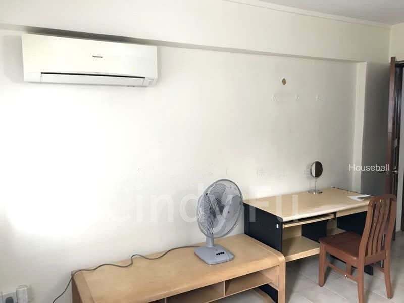 134 Geylang East Avenue 1, S$ 600 /mo, 140 sqft, HDB - 4 A