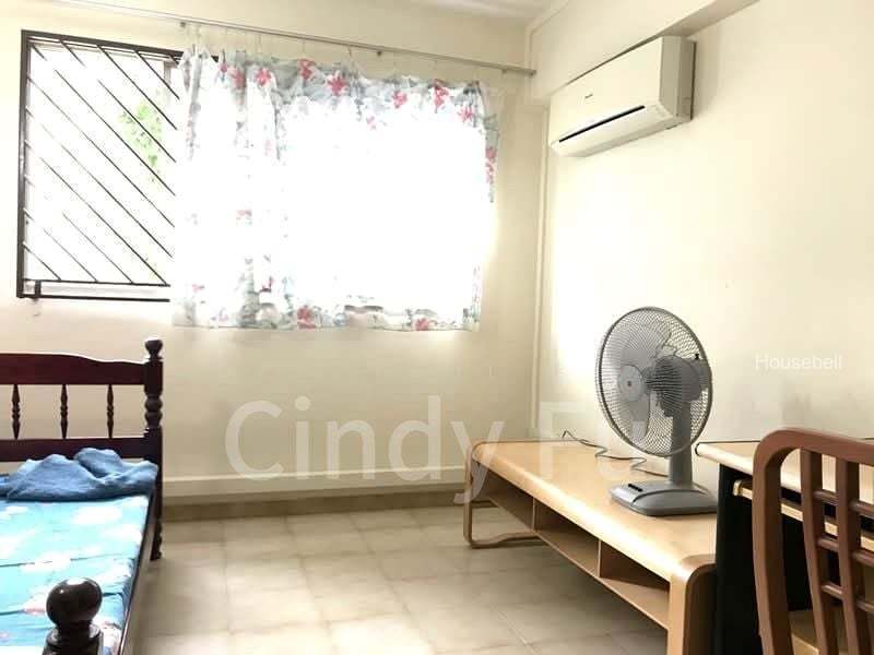 134 Geylang East Avenue 1, S$ 600 /mo, 140 sqft, HDB - 4 A