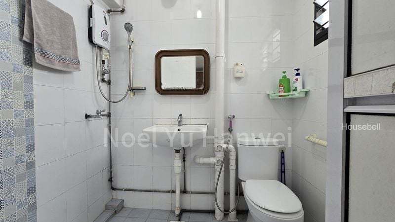 226 Pending Road, S$ 3,100 /mo, 904 sqft, HDB - 4 S