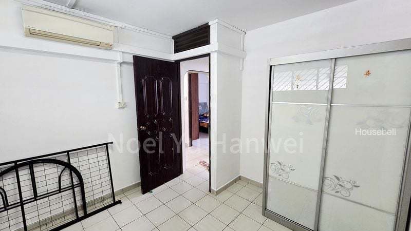 226 Pending Road, S$ 3,100 /mo, 904 sqft, HDB - 4 S