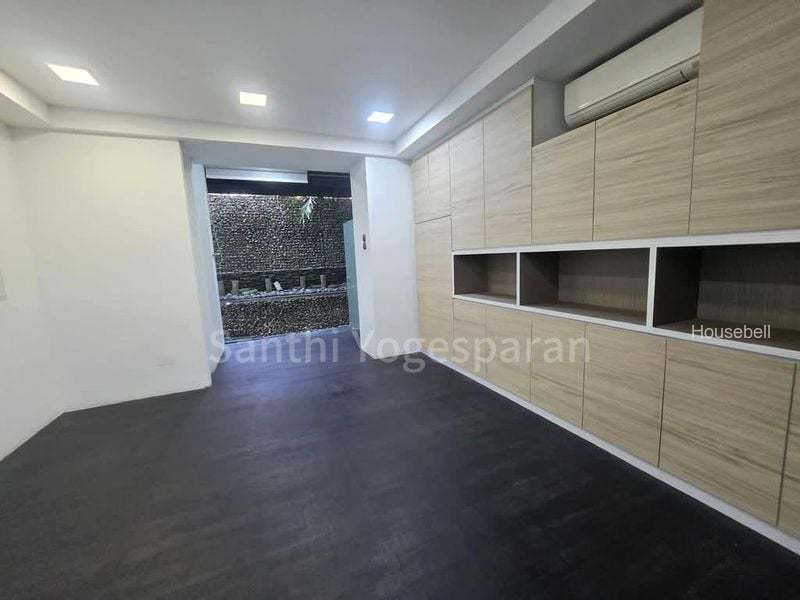 4 Bed Terraced House (Landed) for Sale in  Jalan Elok(2)