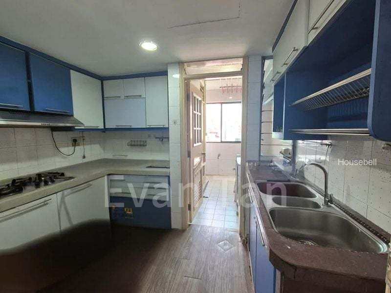 Emerald Park, S$ 1,400 /mo, 150 sqft, Condos - Condominium