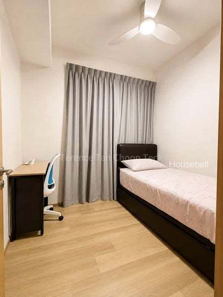 The Lakefront Residences(5)