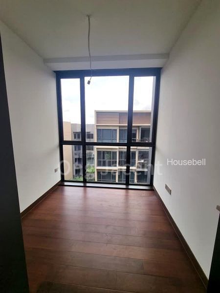 3 Bed Condo for Sale in  The Commodore(3)