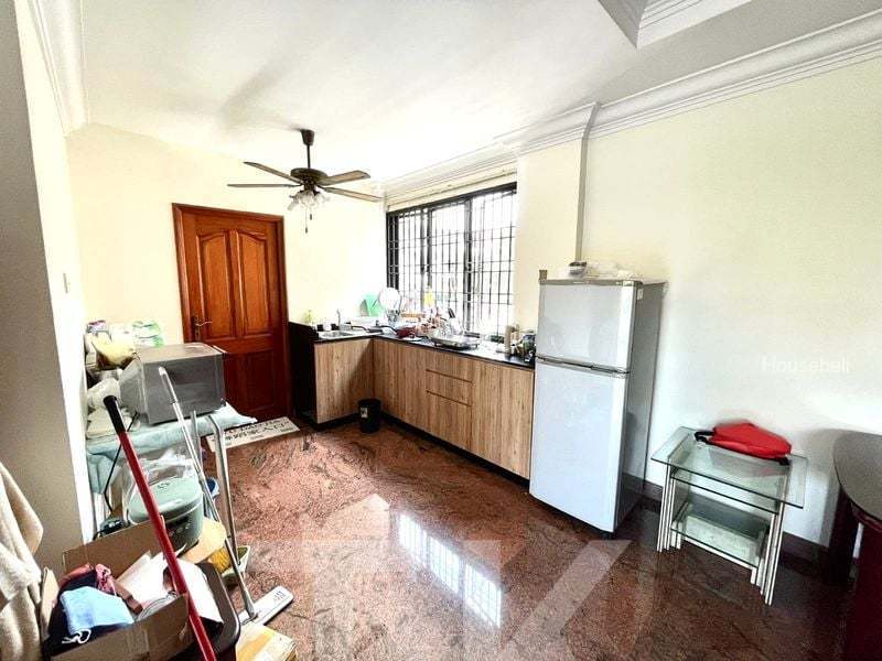 Master Room (Landed) for Rent in  Teo Kim Eng Road, S$ 2,500 /月, 200 sqft, 有地 - Bungalow House