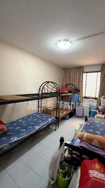 826 Jurong West Street 81, S$ 1,000 /月, 12 sqft, 组屋 - 4 STD
