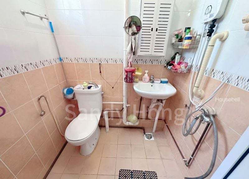 256 Bukit Batok East Avenue 4, S$ 498,000, 1,065 sqft, HDB - 4 NG