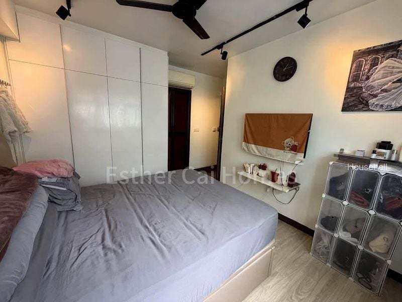 470A Upper Serangoon Crescent, S$ 650,000, 990 sqft, HDB - 4 A