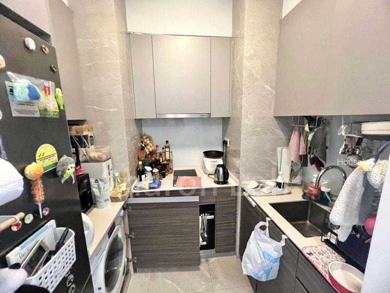Stirling Residences(5)