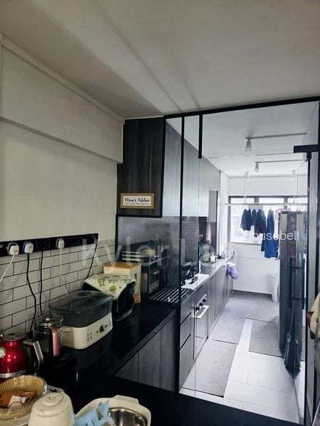 4-Room HDB for Room Rent: 154 Serangoon North Avenue 1, S$ 950 /mo, 150 sqft, HDB - 4 NG