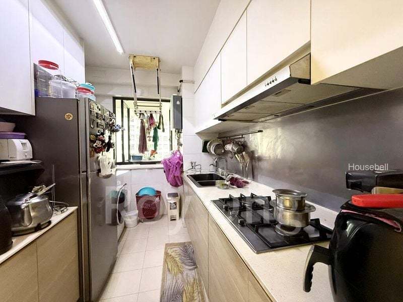 347B Yishun Avenue 11, S$ 750,000, 990 sqft, HDB - 4 A