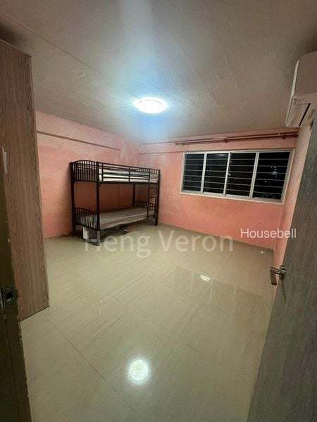 288 Yishun Avenue 6(6)