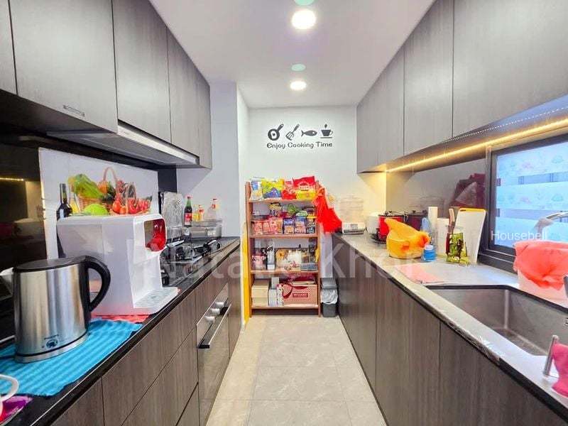 Park Colonial, S$ 2,900,000, 1,195 sqft, Condos - Condominium