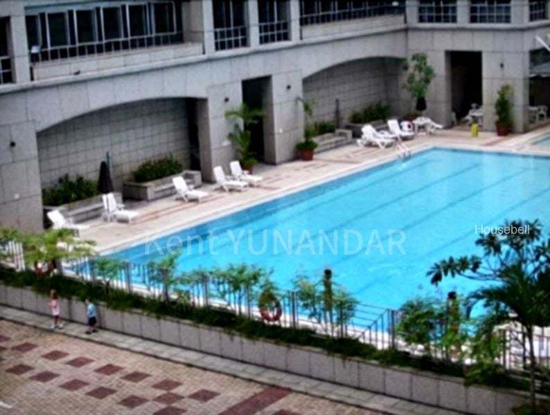 UE Square(3)