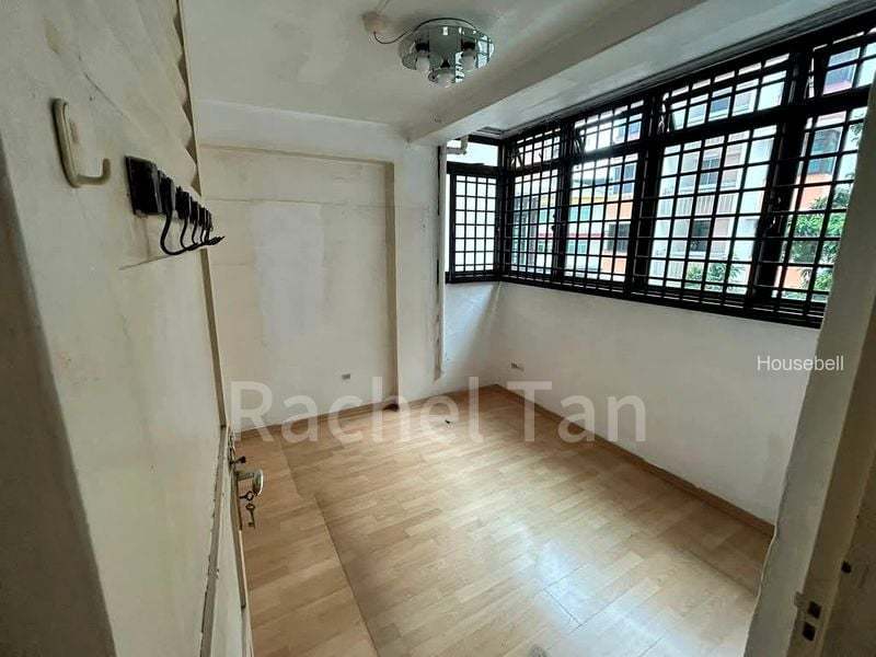 109 Commonwealth Crescent, S$ 380,000, 721 sqft, HDB - 3 STD
