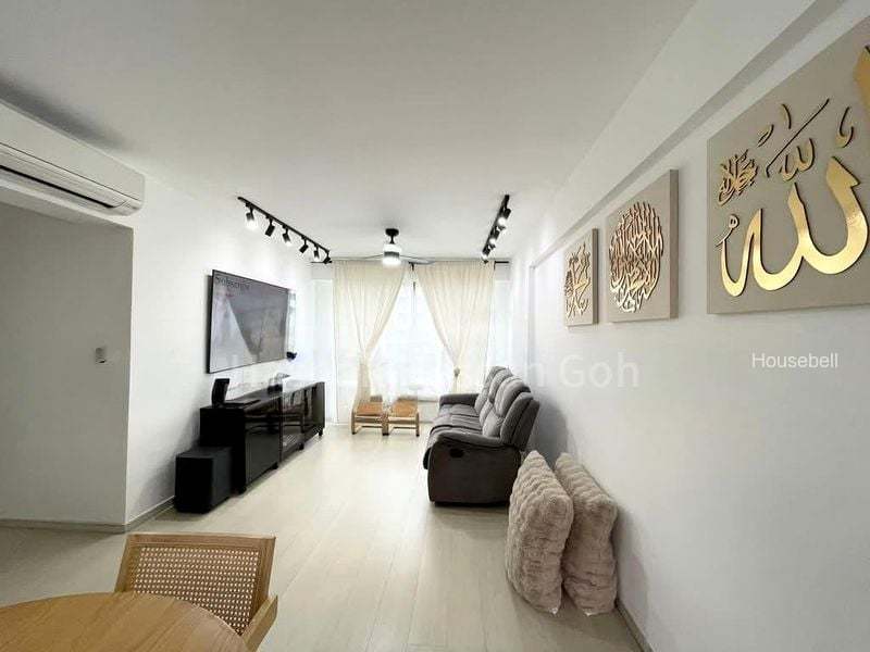 4 Room (4A) HDB for Sale in  333A Yishun Street 31, S$ 600,000, 990 sqft, 组屋 - 4 A