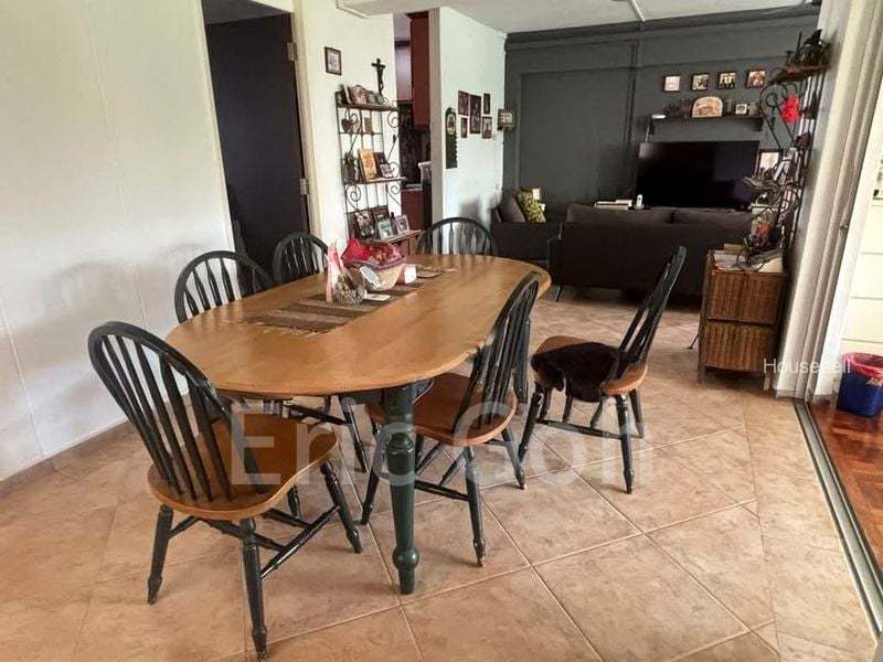 148 Pasir Ris Street 13, S$ 728,000, 1,366 sqft, HDB - 5 I