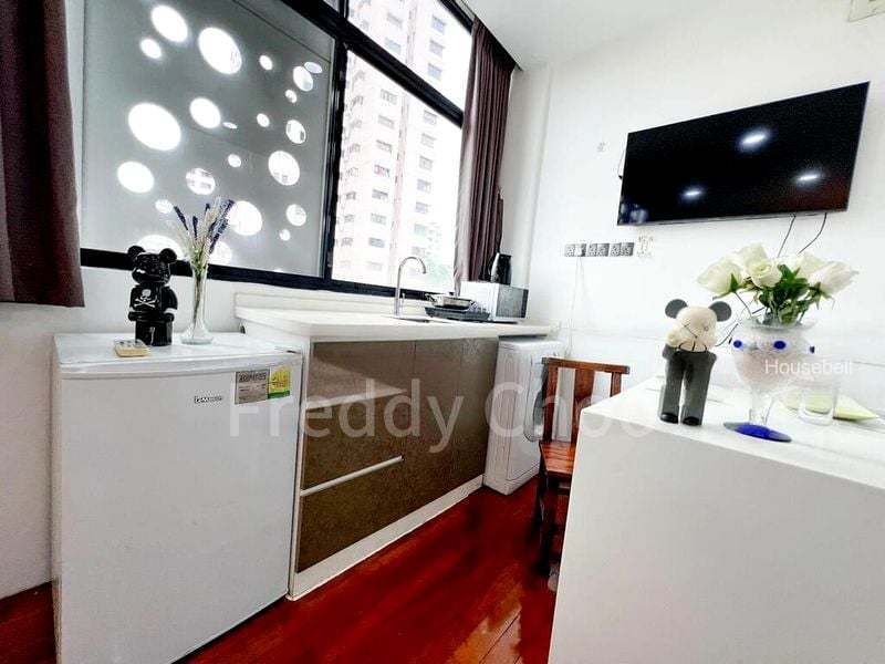 Apartment (Condo) for Room Rent: Onan Road(1)