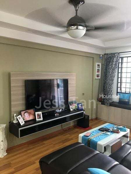 3-Room HDB for Room Rent: 521 Bedok North Avenue 1, S$ 900 /月, 150 sqft, 组屋 - 3 A