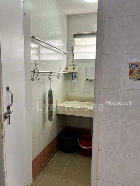 4 Lorong Lew Lian, S$ 480,000, 689 sqft, HDB - 3 I