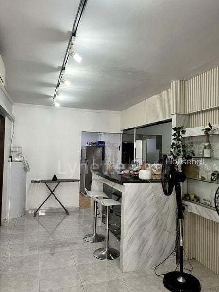 4 Lorong Lew Lian(2)