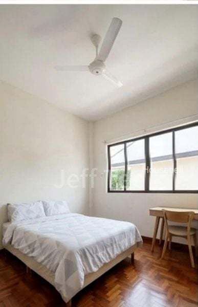 Hedges Park Condominium(1)