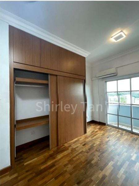 5 Bed Terraced House (Landed) for Rent in  La Suisse(6)