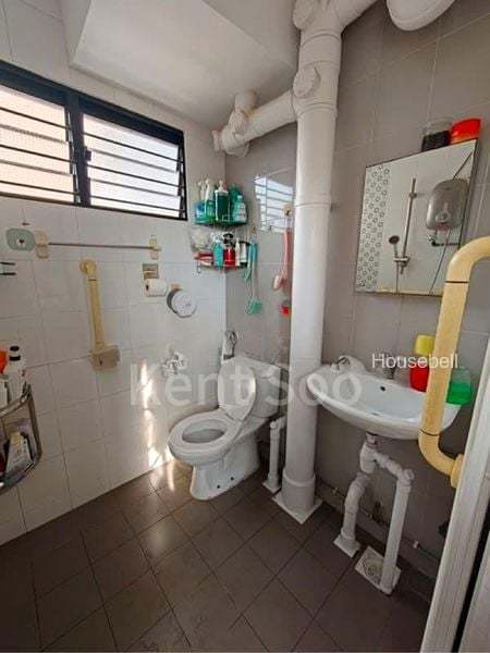 488 Jurong West Avenue 1, S$ 500,000, 990 sqft, HDB - 4 NG