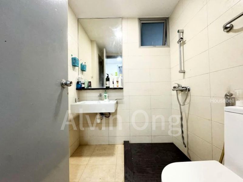 Whitewater, S$ 1,300 /mo, 150 sqft, Condos - Executive Condominium