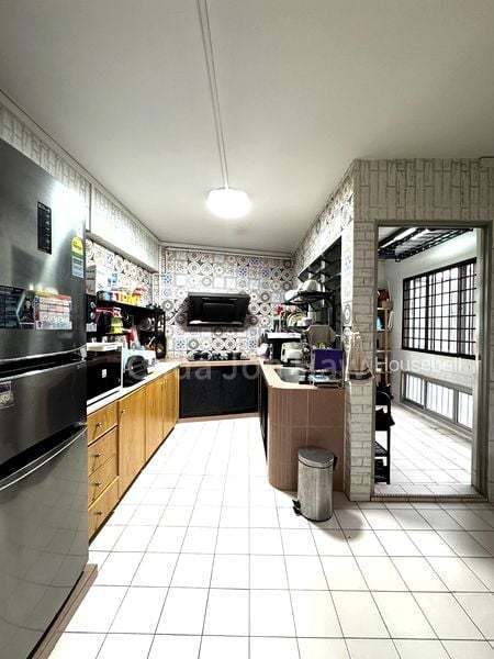 864 Jurong West Street 81, S$ 570,000, 1,141 sqft, HDB - 4 A